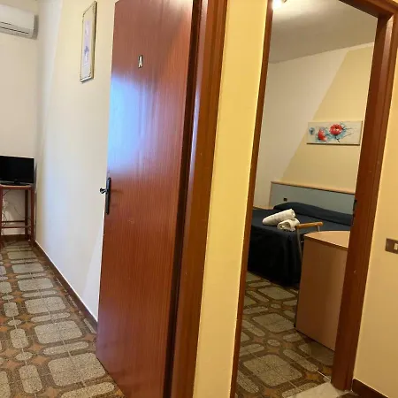 Imbarcadero לינה וארוחת בוקר *